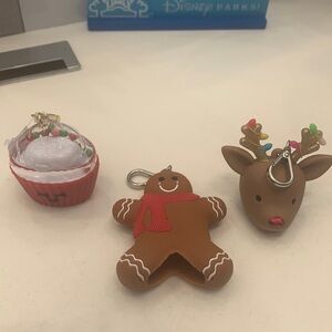 Bath and Body Christmas 🎄 sanitizer holders